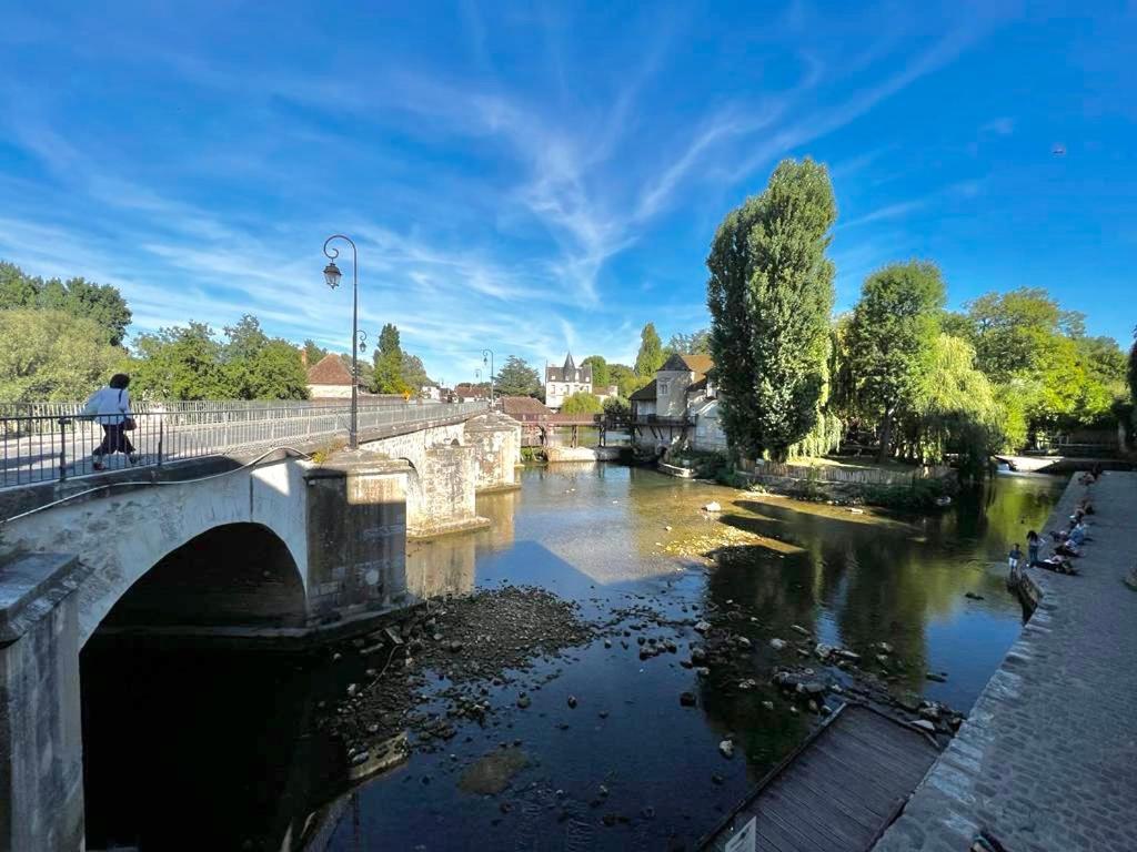 Les Pieds Dans L'Eau - Moret Centre Ngoại thất bức ảnh
